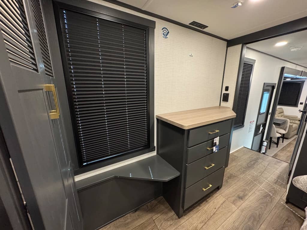 2026 Forest River 2026 Forest River Xlr Nitro Toy Hauler - thumbnail 34