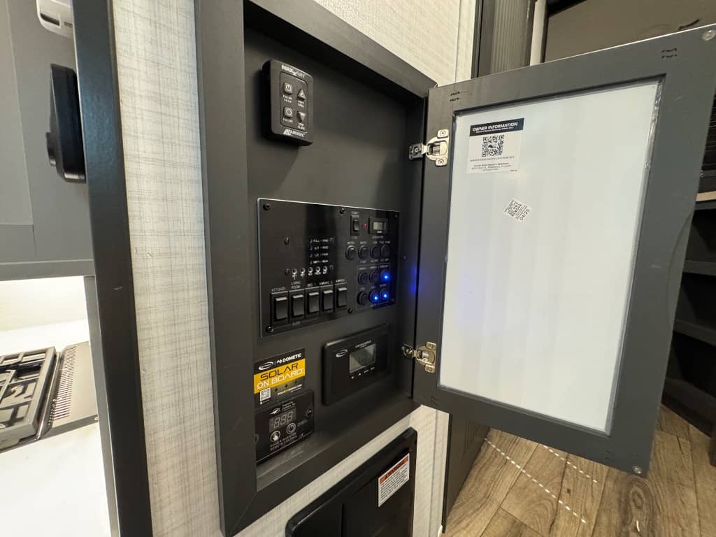 2026 Forest River 2026 Forest River Xlr Nitro Toy Hauler - thumbnail 35