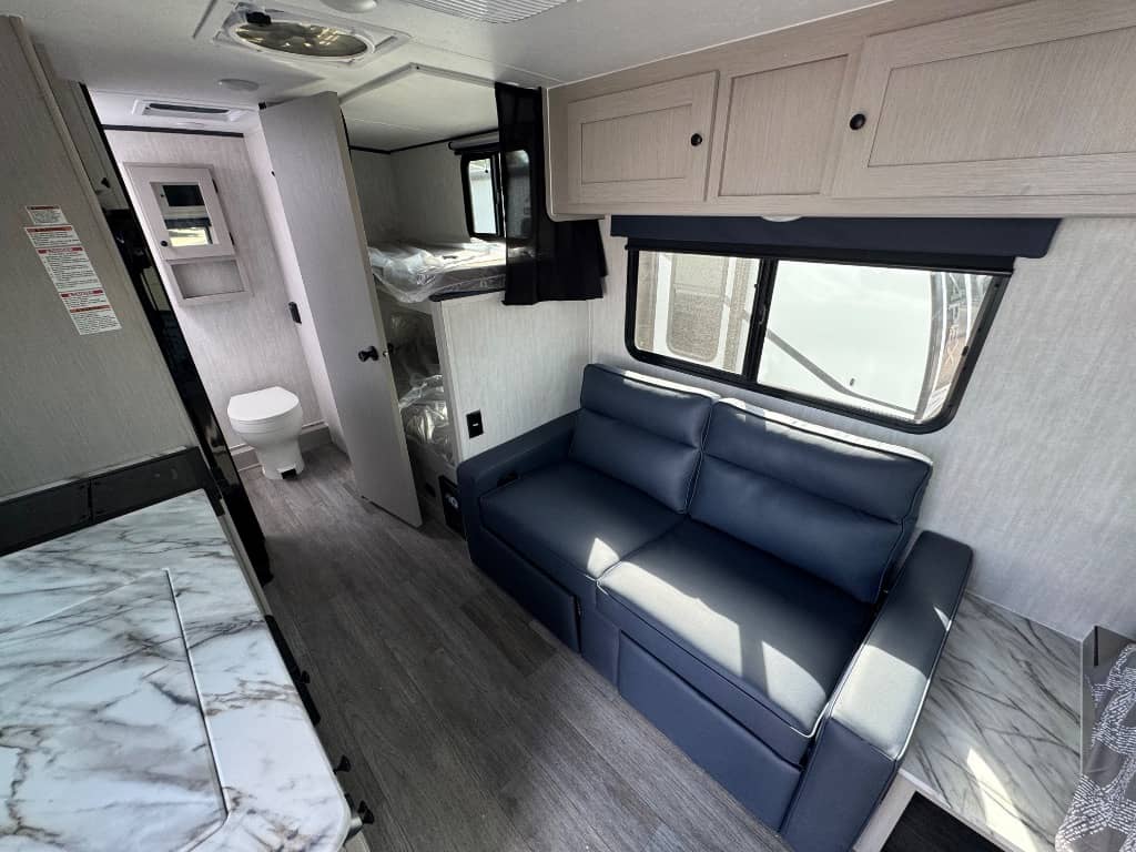 2026 Coachmen 2026 Coachmen Apex Nano - thumbnail 8