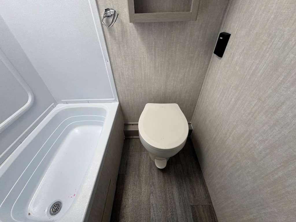 2026 Coachmen 2026 Coachmen Apex Nano - thumbnail 15