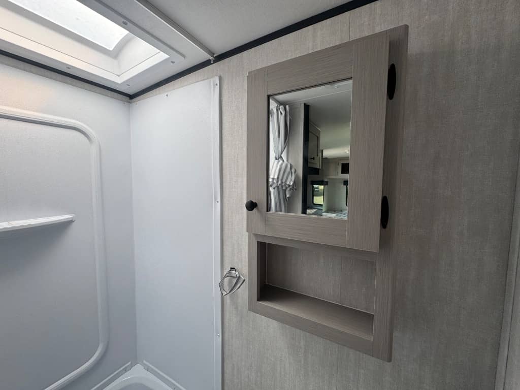 2026 Coachmen 2026 Coachmen Apex Nano - thumbnail 17