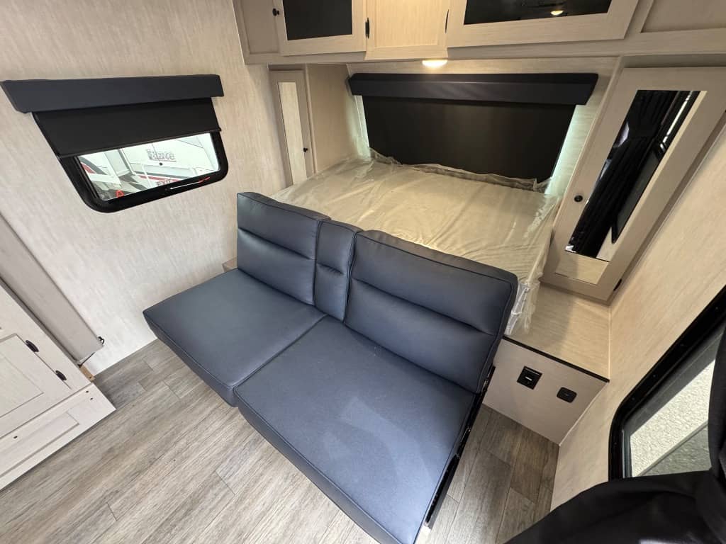 2026 Coachmen 2026 Coachmen Apex Nano - thumbnail 8