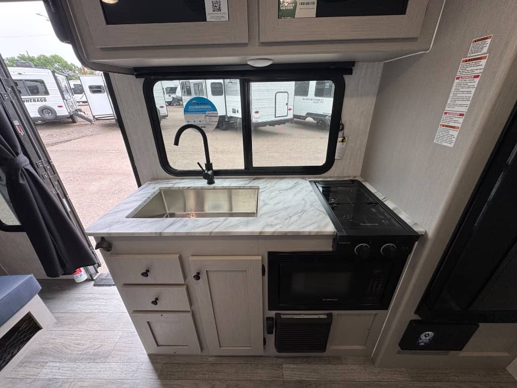 2026 Coachmen 2026 Coachmen Apex Nano - thumbnail 12