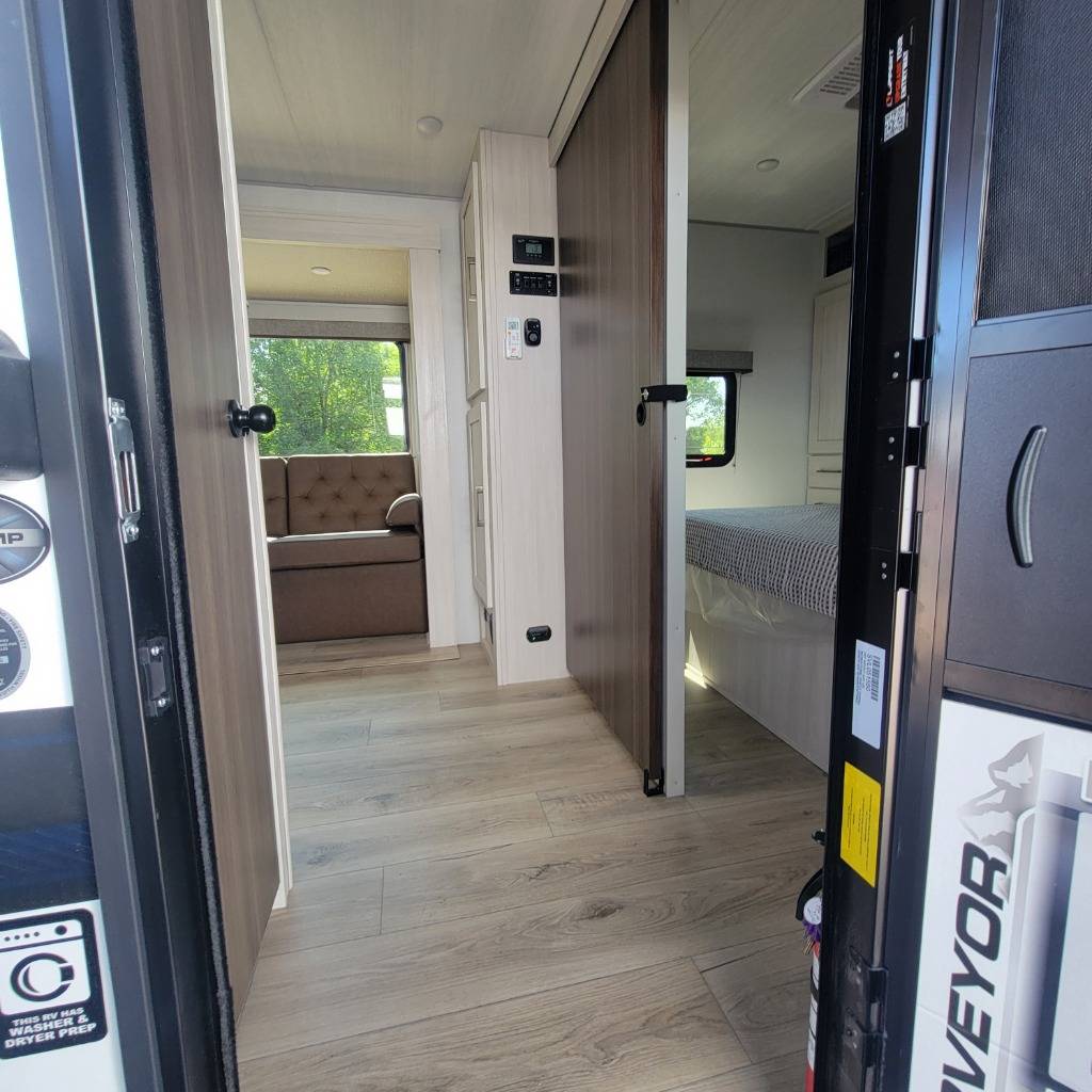 2026 Forest River 2026 Forest River Surveyor Camp Series - thumbnail 11