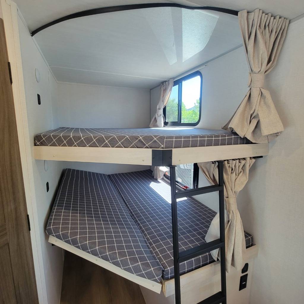 2026 Forest River 2026 Forest River Surveyor Camp Series - thumbnail 25