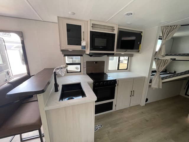 2026 Forest River 2026 Forest River Surveyor Legend - thumbnail 7