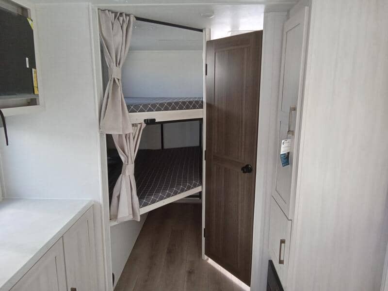 2026 Forest River 2026 Forest River Surveyor Legend - thumbnail 12