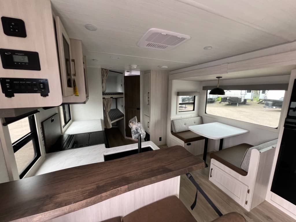 2026 Forest River 2026 Forest River Surveyor Legend - thumbnail 6