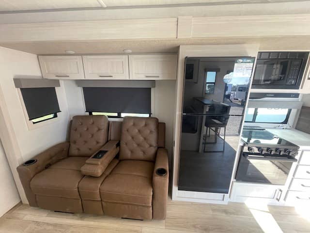 2026 Forest River 2026 Forest River Surveyor Legend - thumbnail 9