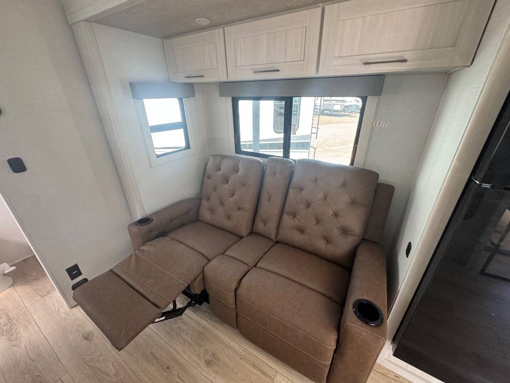 2026 Forest River 2026 Forest River Surveyor Legend - thumbnail 9