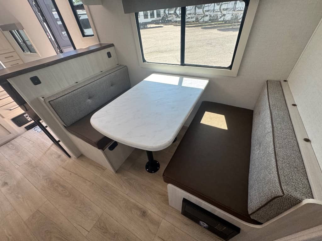 2026 Forest River 2026 Forest River Surveyor Legend - thumbnail 15