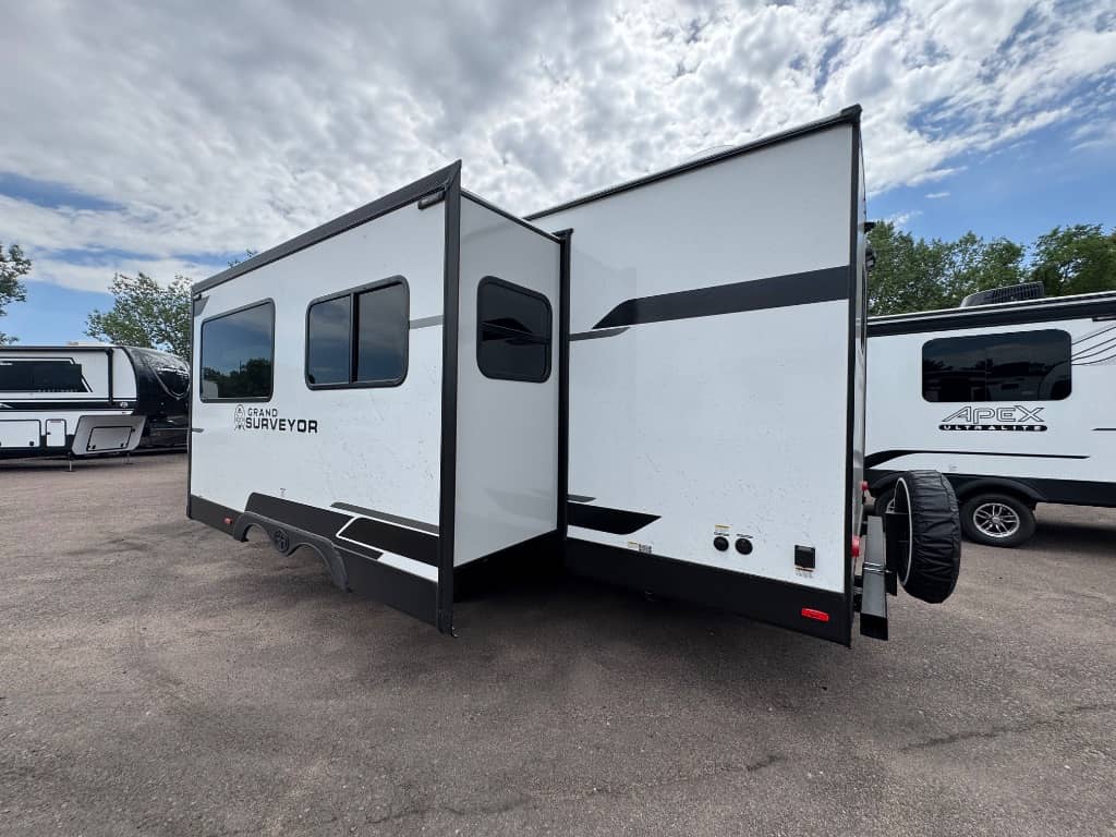 2026 Forest River 2026 Forest River Grand Surveyor - thumbnail 4