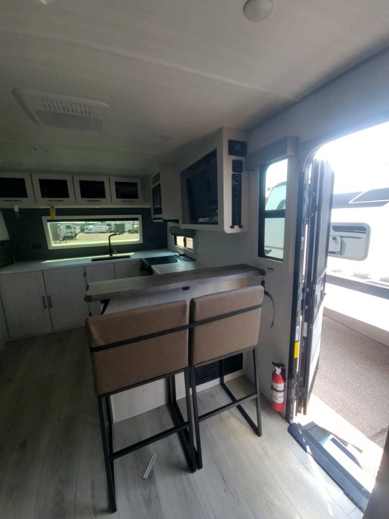 2026 Forest River 2026 Forest River Surveyor Legend - thumbnail 30