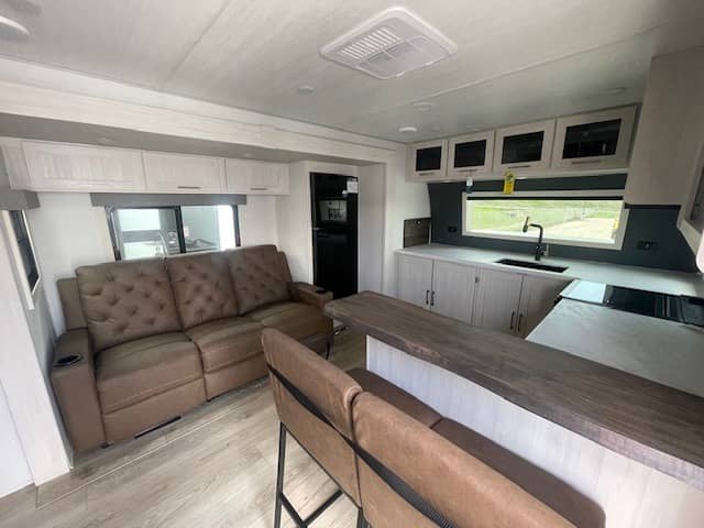 2026 Forest River 2026 Forest River Grand Surveyor - thumbnail 4