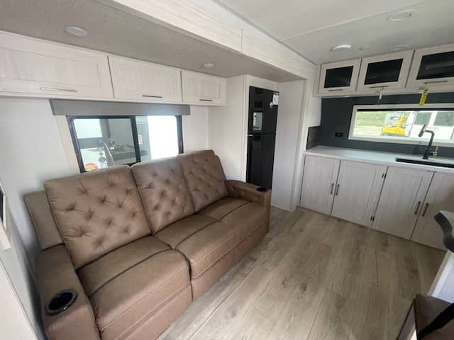 2026 Forest River 2026 Forest River Grand Surveyor - thumbnail 5