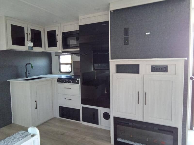 2026 Forest River 2026 Forest River Surveyor Camp Series - thumbnail 14