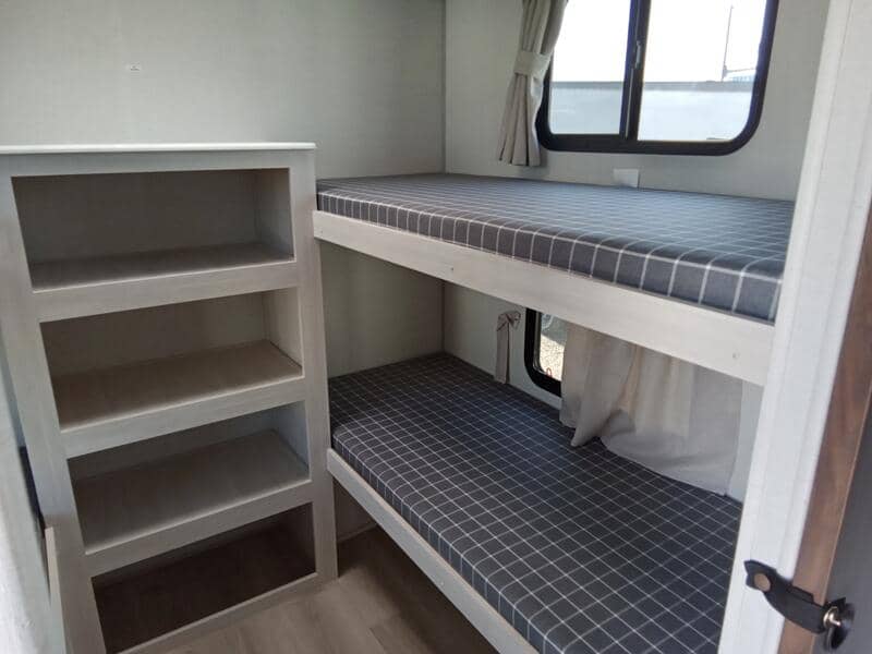 2026 Forest River 2026 Forest River Surveyor Camp Series - thumbnail 17