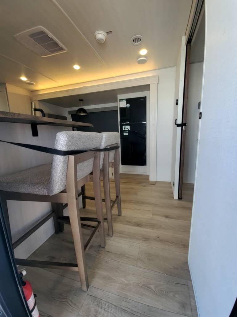 2026 Forest River RV 2026 Forest River RV Surveyor Legend - thumbnail 16