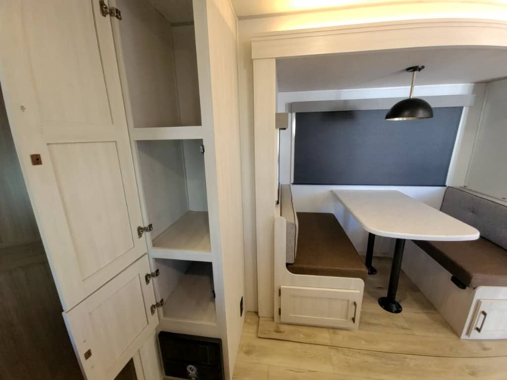 2026 Forest River RV 2026 Forest River RV Surveyor Legend - thumbnail 29