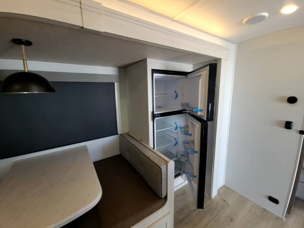 2026 Forest River RV 2026 Forest River RV Surveyor Legend - thumbnail 30