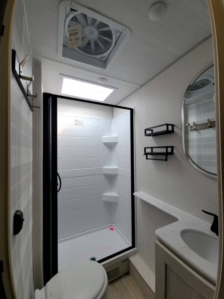 2026 Forest River RV 2026 Forest River RV Surveyor Legend - thumbnail 38