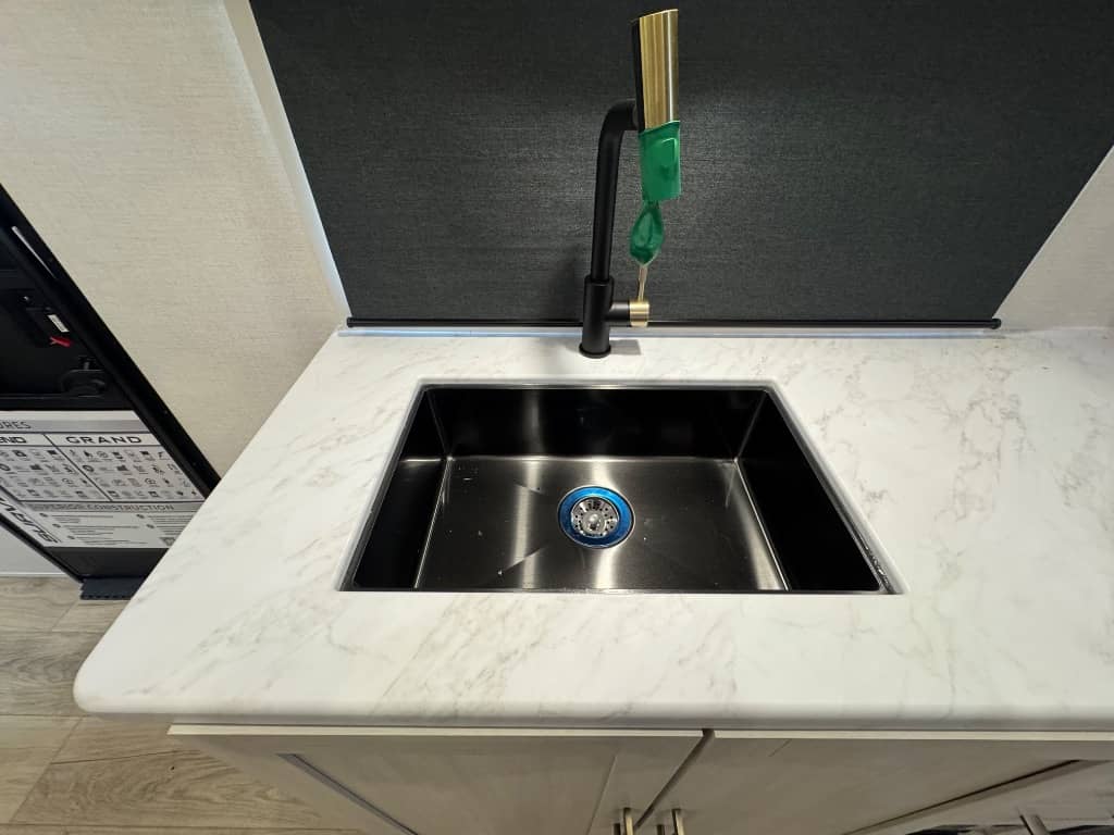 2026 Forest River 2026 Forest River Surveyor Legend - thumbnail 12