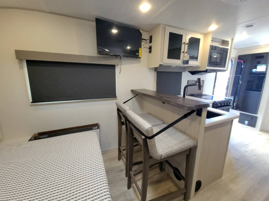 2026 Forest River RV 2026 Forest River RV Surveyor Legend - thumbnail 23