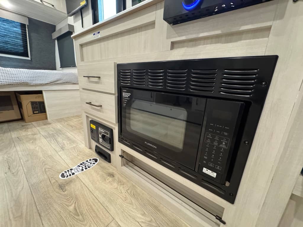 2026 Forest River 2026 Forest River Surveyor Legend - thumbnail 15