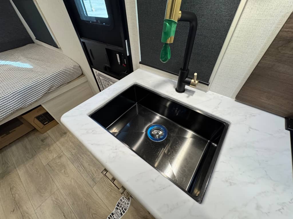 2026 Forest River 2026 Forest River Surveyor Legend - thumbnail 16