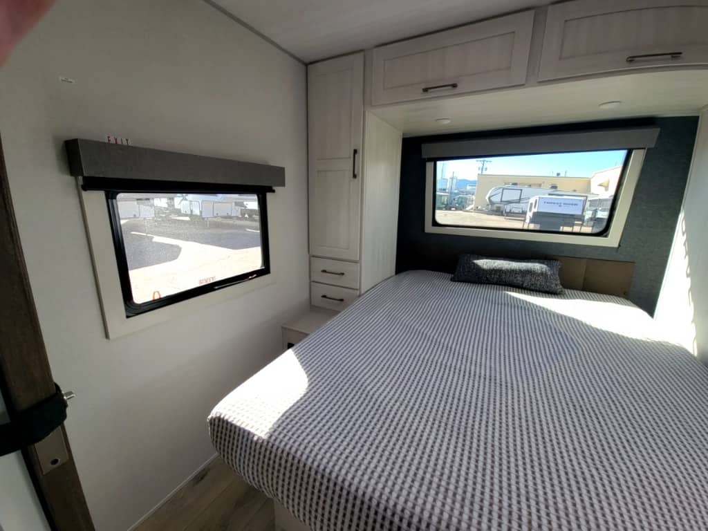 2026 Forest River 2026 Forest River Surveyor Legend - thumbnail 23