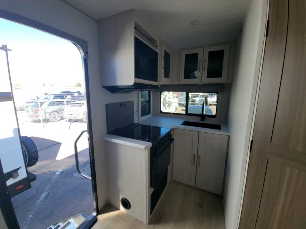 2026 Forest River 2026 Forest River Surveyor Legend - thumbnail 28