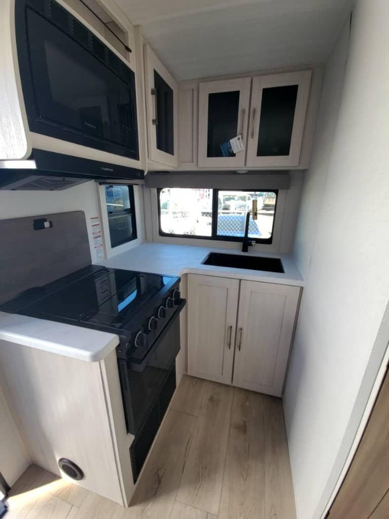 2026 Forest River 2026 Forest River Surveyor Legend - thumbnail 29