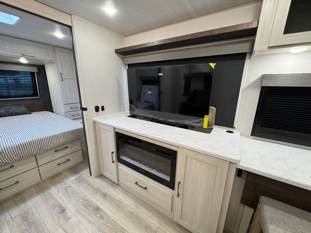 2026 Forest River 2026 Forest River Surveyor Legend - thumbnail 6