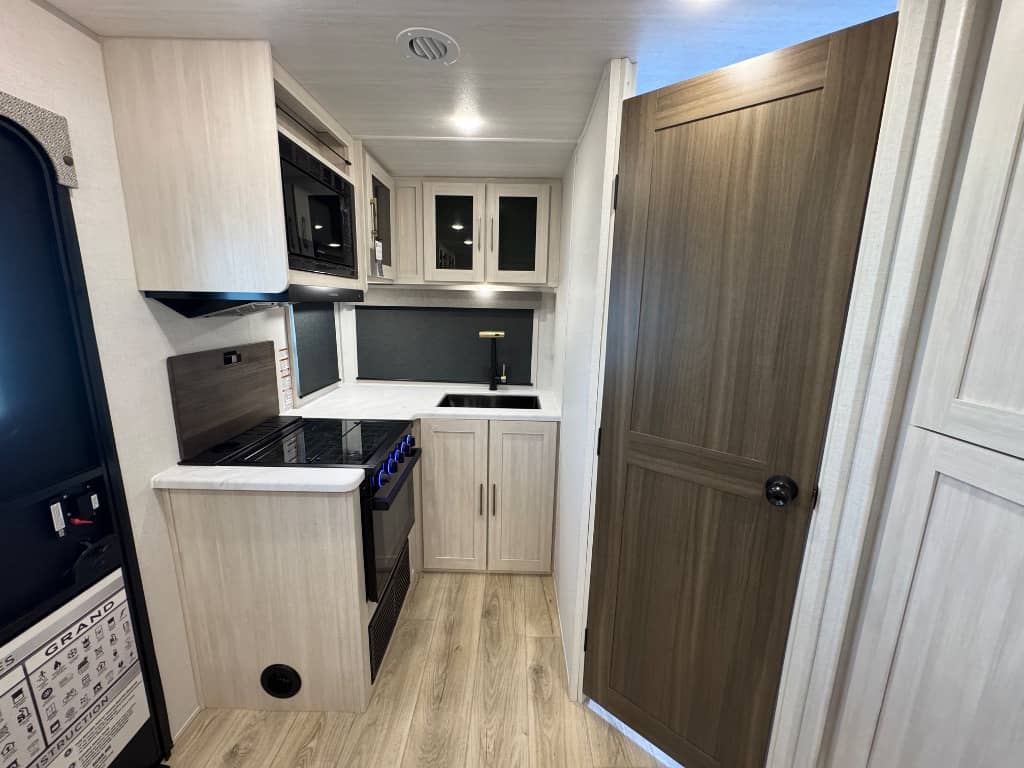 2026 Forest River 2026 Forest River Surveyor Legend - thumbnail 14