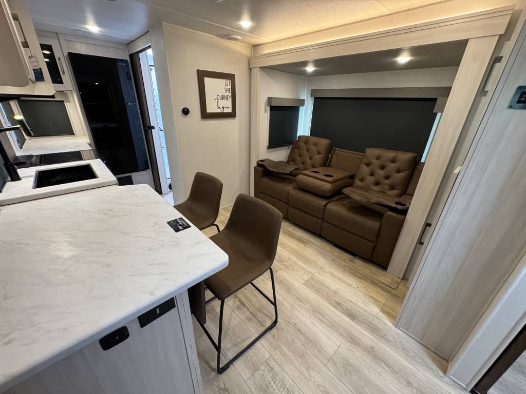 2026 Forest River 2026 Forest River Surveyor Legend - thumbnail 6