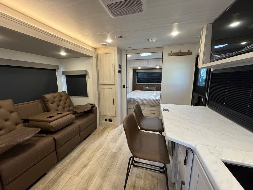 2026 Forest River 2026 Forest River Surveyor Legend - thumbnail 20