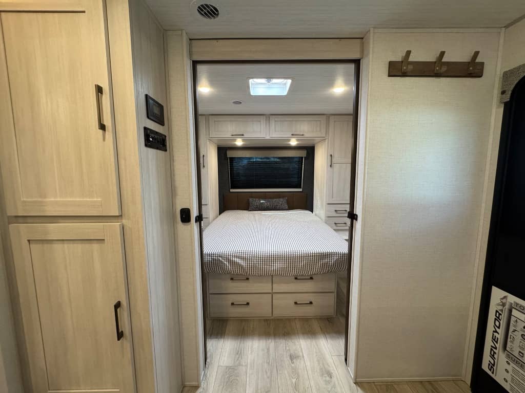 2026 Forest River 2026 Forest River Surveyor Legend - thumbnail 21