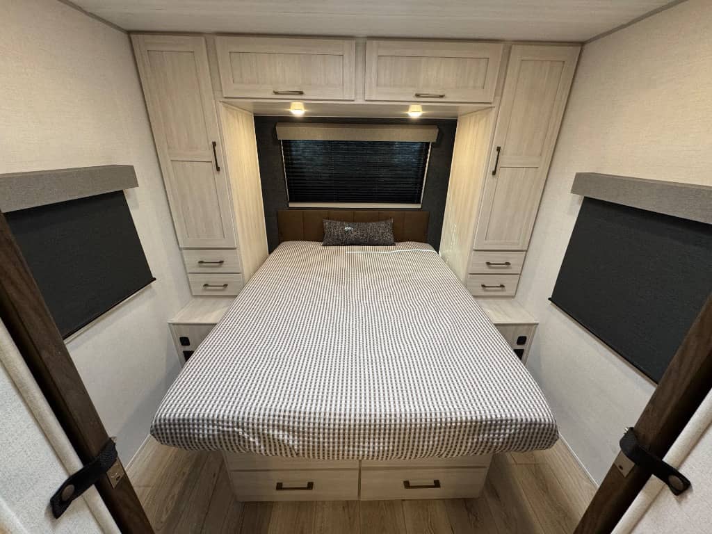 2026 Forest River 2026 Forest River Surveyor Legend - thumbnail 22