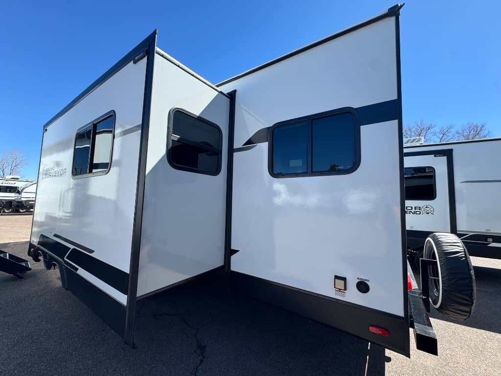 2026 Forest River 2026 Forest River Grand Surveyor - thumbnail 4