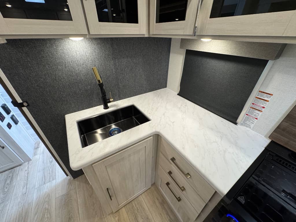 2026 Forest River 2026 Forest River Grand Surveyor - thumbnail 13