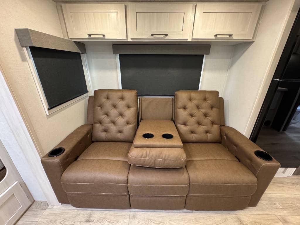 2026 Forest River 2026 Forest River Grand Surveyor - thumbnail 14