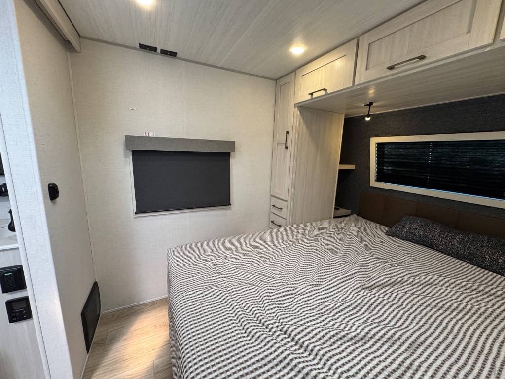 2026 Forest River 2026 Forest River Grand Surveyor - thumbnail 21