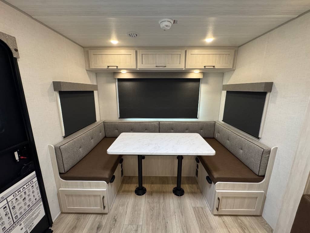 2026 Forest River 2026 Forest River Grand Surveyor - thumbnail 23