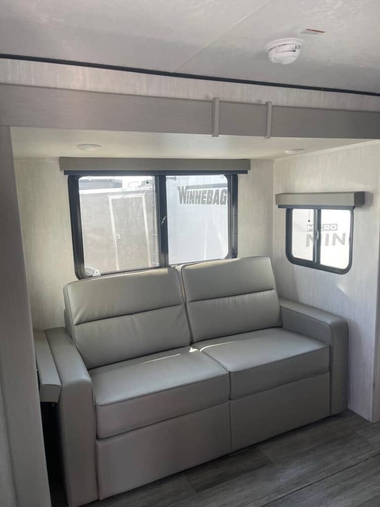 2026 Coachmen 2026 Coachmen Apex Ultra-Lite - thumbnail 8