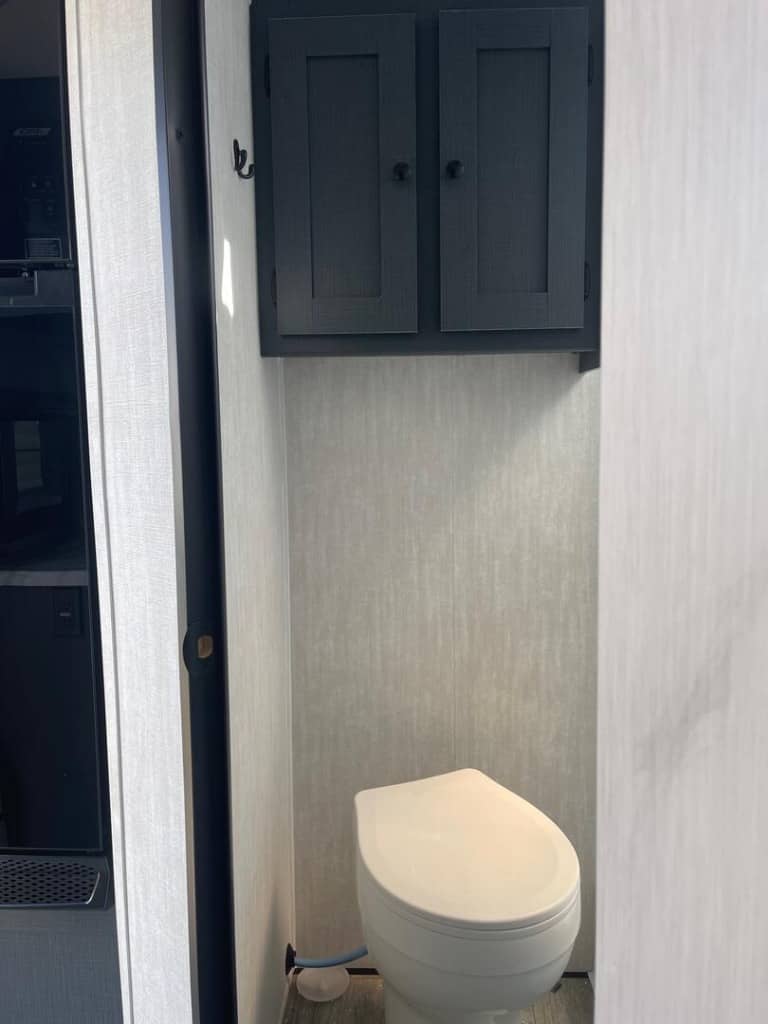 2026 Coachmen 2026 Coachmen Apex Ultra-Lite - thumbnail 13