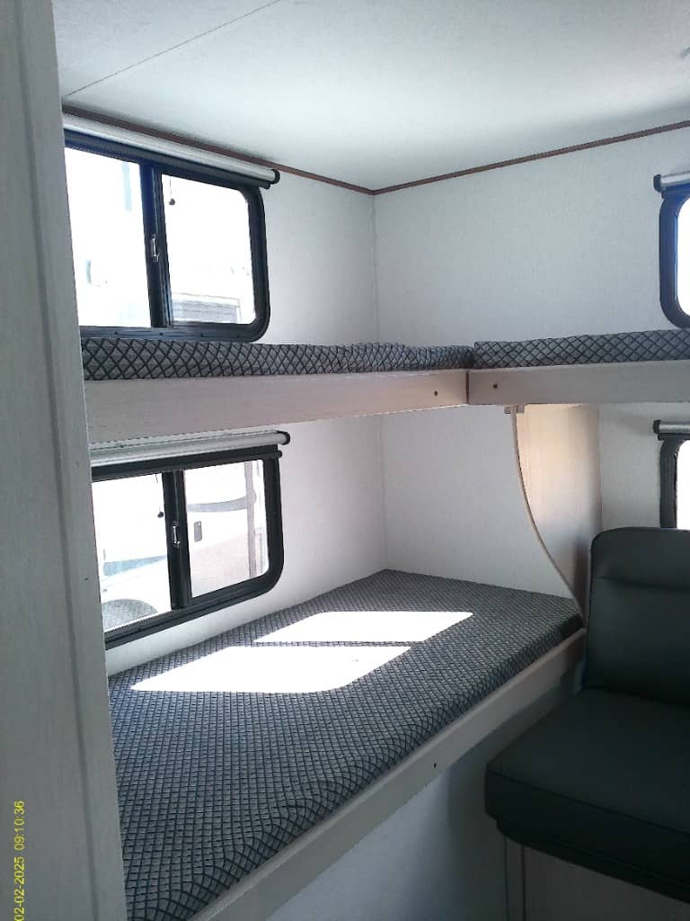 2026 Coachmen 2026 Coachmen Apex Ultra-Lite - thumbnail 17