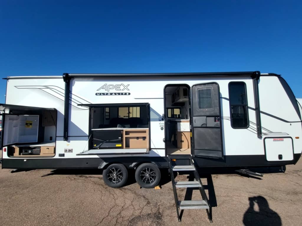 2026 Coachmen 2026 Coachmen Apex Ultra-Lite - thumbnail 3