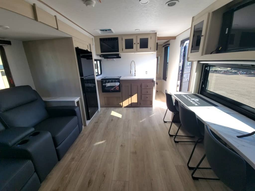 2026 Coachmen 2026 Coachmen Apex Ultra-Lite - thumbnail 27