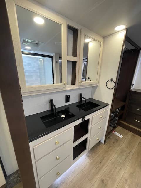 2026 Forest River 2026 Forest River Cedar Creek - thumbnail 16