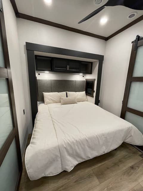 2026 Forest River 2026 Forest River Cedar Creek Cottage - thumbnail 16